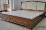 Giường ngủ có ngăn kéo gỗ Sồi bọc nệm nhà Anh Hải Quận Tân Bình, TP.HCM